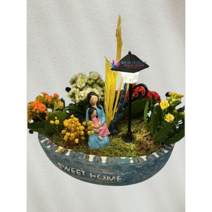 Sweet Home Saksılı Anne Kız Tasarım Çiçek